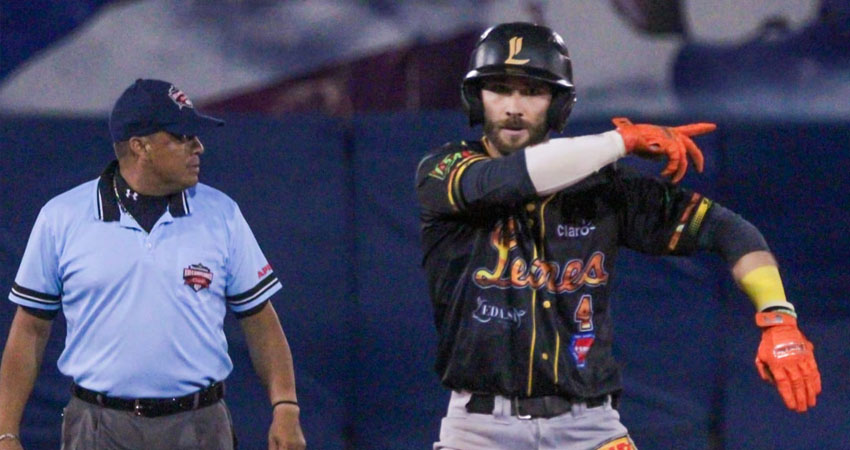 Alec Craig descargó un valioso doble productor de tres carreras en el juego anterior. Foto Cortesía APBN