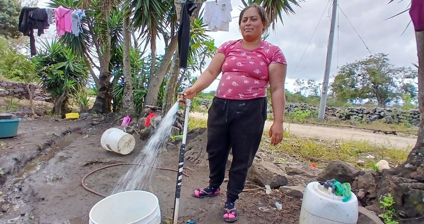Proyecto de agua potable comunidad Las Torres. Foto: Byron Altamirano/Radio ABC Stereo