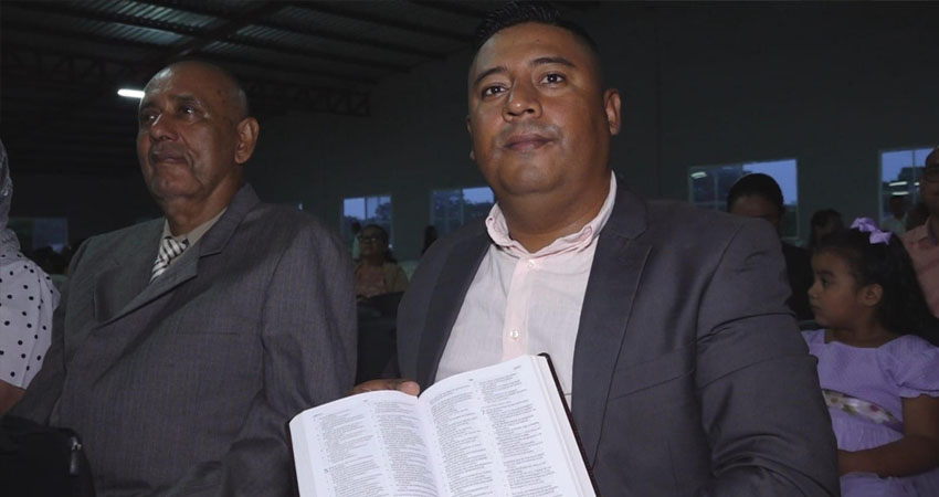 Iglesias conmemoran el aniversario de la traducción de La Biblia. Foto: Cortesía/Radio ABC Stereo