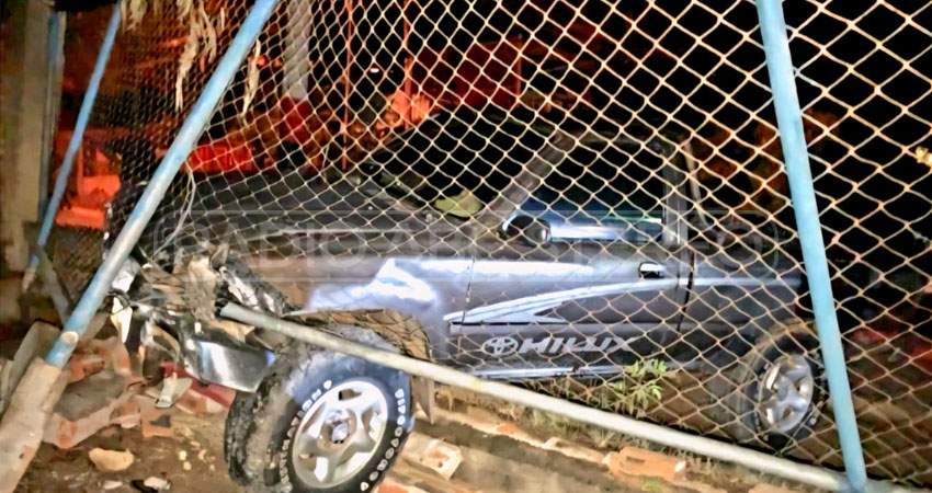 Una camioneta es el vehículo involucrado. Foto: Cortesía/Radio ABC Stereo