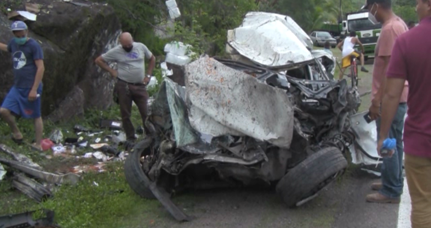 Múltiple colisión provocada por furgón sin frenos