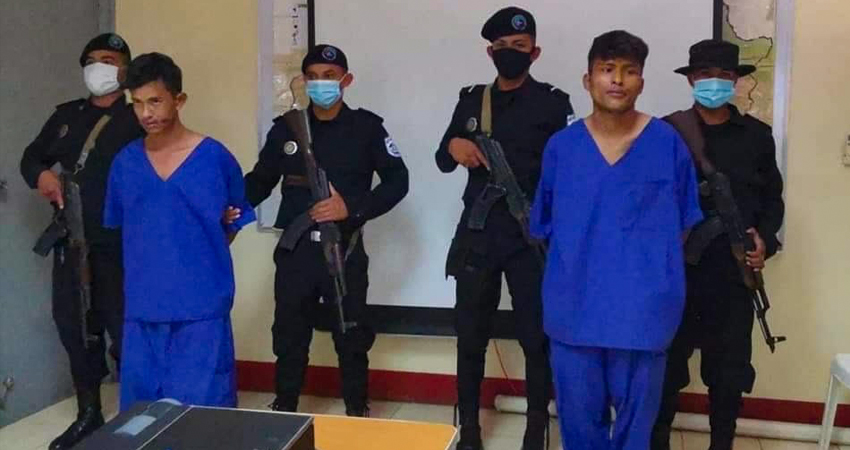 Los detenidos tienen 20 y 21 año de edad. Foto: Cortesía Los detenidos tienen 20 y 21 año de edad. Foto: Cortesía