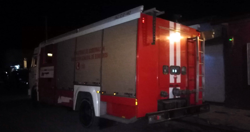 El fuego pudo controlarse a tiempo. Foto: Juan Fco. Dávila/Radio ABC Stereo El fuego pudo controlarse a tiempo. Foto: Juan Fco. Dávila/Radio ABC Stereo