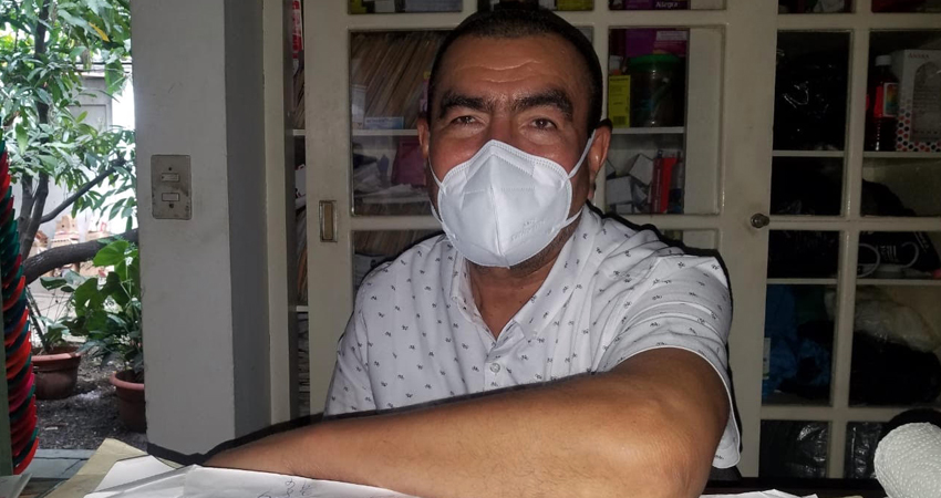 El Dr. Carlos García es uno de los especialistas que decidió emprender un proceso judicial. Foto: Roberto Mora/Radio ABC Stereo El Dr. Carlos García es uno de los especialistas que decidió emprender un proceso judicial. Foto: Roberto Mora/Radio ABC Stereo