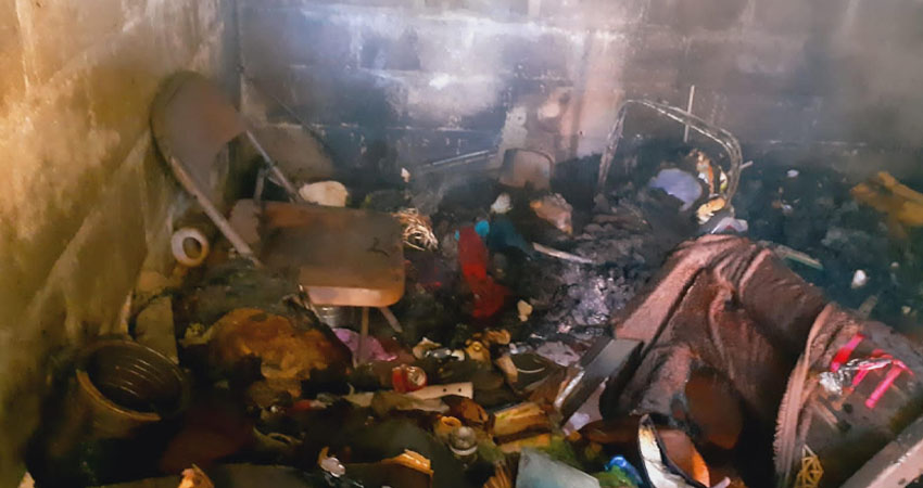 Los bomberos batallaron durante casi una hora para sofocar las llamas. Foto: Cortesía/Radio ABC Stereo