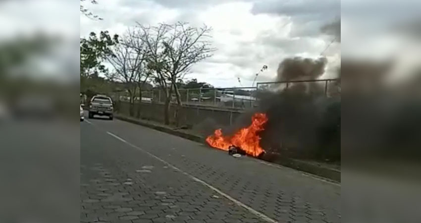 Los ocupantes de la moto supuestamente iban en estado de embriaguez. Foto: Cortesía/Radio ABC Stereo