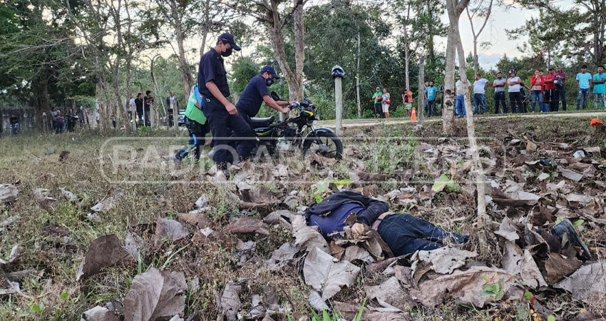 El joven motociclista falleció de manera inmediata. Foto: Cortesía/Radio ABC Stereo El joven motociclista falleció de manera inmediata. Foto: Cortesía/Radio ABC Stereo
