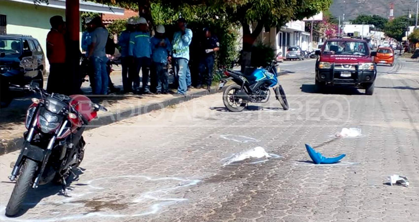 Agentes de tránsito investigan el accidente. Foto: Cortesía/Radio ABC Stereo