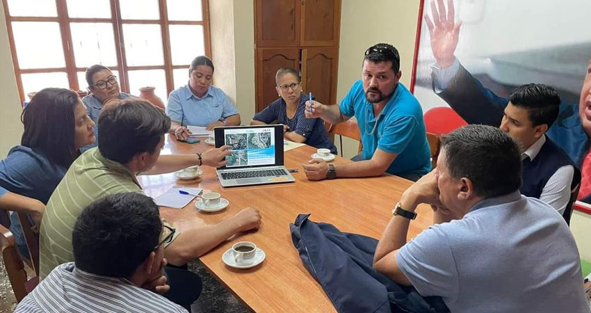 Autoridades de la Alcaldía de Jinotega y ENACAL. Foto: Cortesía/Alcaldía de Jinotega Autoridades de la Alcaldía de Jinotega y ENACAL. Foto: Cortesía/Alcaldía de Jinotega