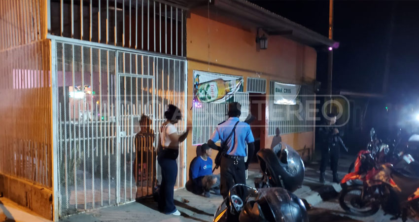 Según la tía del afectado, la propietaria del bar esconde a los agresores cuando ocurren estos sucesos. Foto: José Enrique Ortega/Radio ABC Stereo