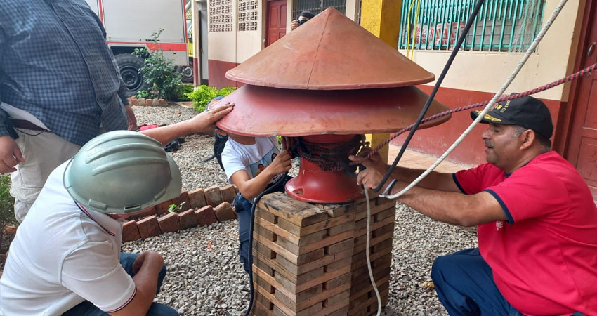 Se necesitaron 24 horas para desmontar y dar mantenimiento a la sirena. Foto: Rosa Angélica Reyes/Radio ABC Stereo