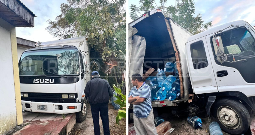 Los ocupantes del camión resultaron ilesos. Foto: Cortesía/Radio ABC Stereo Los ocupantes del camión resultaron ilesos. Foto: Cortesía/Radio ABC Stereo