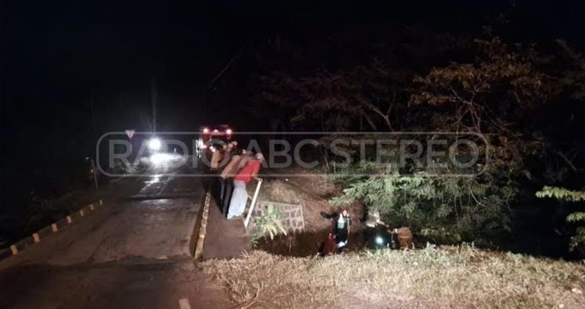 Un motociclista muerto y otro lesionado en Jinotega. Foto: Cortesía Un motociclista muerto y otro lesionado en Jinotega. Foto: Cortesía