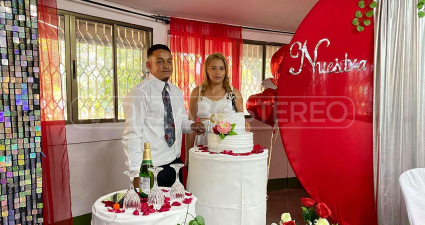 Rosa Amalia cumpliría un año de casada el 14 de febrero. Foto: Cortesía/Radio ABC Stereo Rosa Amalia cumpliría un año de casada el 14 de febrero. Foto: Cortesía/Radio ABC Stereo