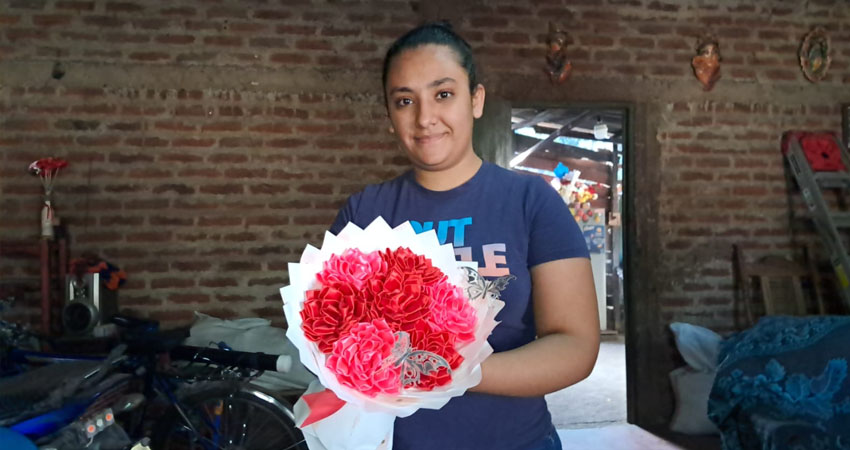 Comerciantes esperan generar buenos ingresos este próximo San Valentín. Foto: Famnuel Úbeda/Radio ABC Stereo Comerciantes esperan generar buenos ingresos este próximo San Valentín. Foto: Famnuel Úbeda/Radio ABC Stereo