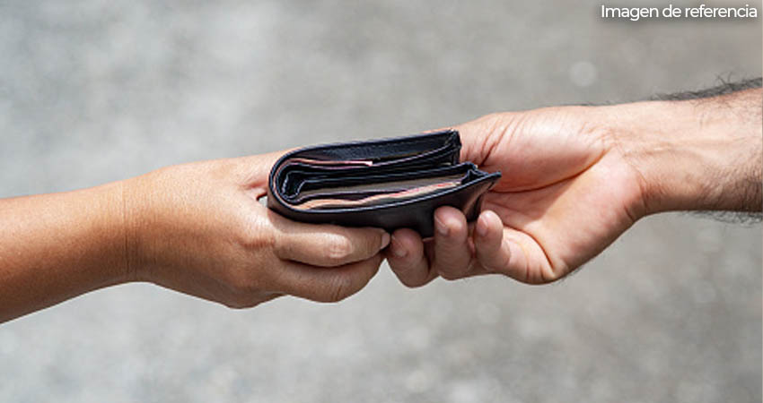 La billetera contenía entre 6 mil y 7 mil córdobas. Imagen de referencia