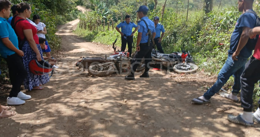 Dos personas lesionadas en colisión entre motocicletas .           Foto: Cortesía / Imara Silva Dos personas lesionadas en colisión entre motocicletas .           Foto: Cortesía / Imara Silva