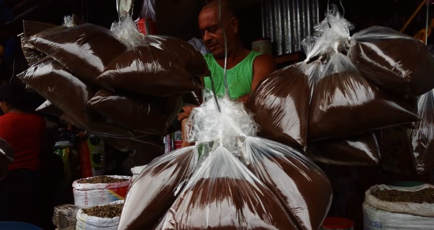 Precio del café aumenta en mercados de Ocotal. Foto: Marvin Gadea/Radio ABC Stereo Precio del café aumenta en mercados de Ocotal. Foto: Marvin Gadea/Radio ABC Stereo