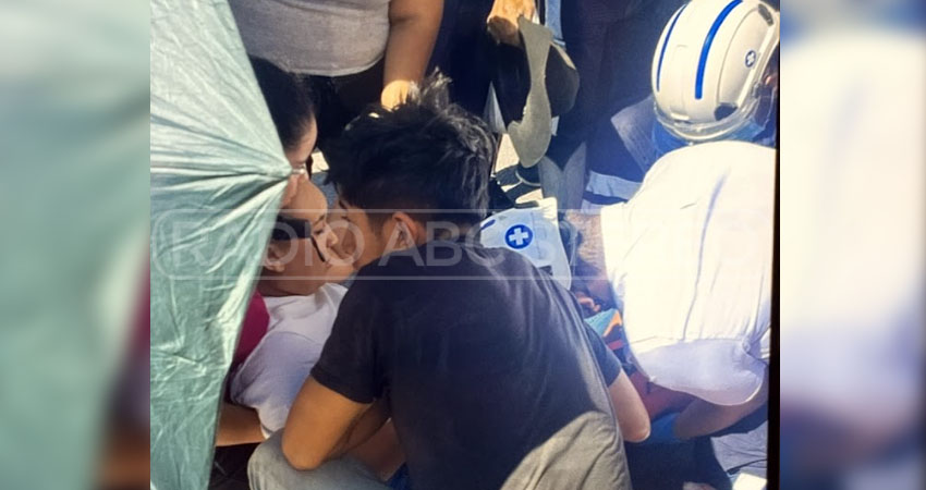 Socorristas de la Cruz Blanca auxiliaron a la lesionada. Foto: Cortesía/Radio ABC Stereo Socorristas de la Cruz Blanca auxiliaron a la lesionada. Foto: Cortesía/Radio ABC Stereo