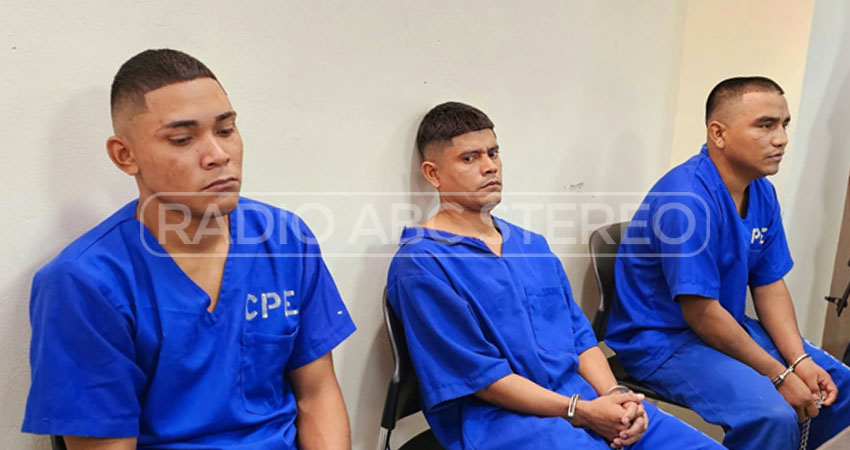 Acusados de asesinato enfrentan juicio en la sala penal de Ocotal. Foto: Jordan Colindres/Radio ABC Stereo Acusados de asesinato enfrentan juicio en la sala penal de Ocotal. Foto: Jordan Colindres/Radio ABC Stereo