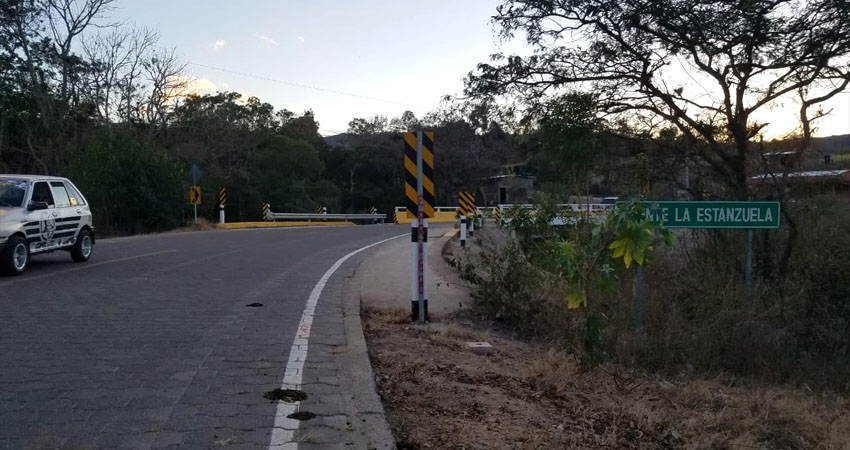 Carretera a La Estanzuela. Foto: Roberto Mora/Radio ABC Stereo Carretera a La Estanzuela. Foto: Roberto Mora/Radio ABC Stereo