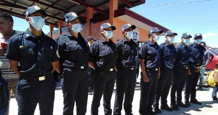 Los nuevos bomberos recibieron enseñanzas durante un mes. Foto: Cortesía Los nuevos bomberos recibieron enseñanzas durante un mes. Foto: Cortesía
