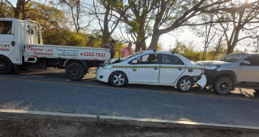 La policía investiga el paradero del motociclista. Foto: Cortesía/Radio ABC Stereo La policía investiga el paradero del motociclista. Foto: Cortesía/Radio ABC Stereo
