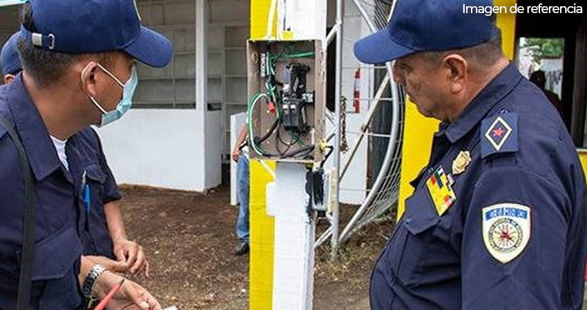 Bomberos realizan inspecciones de sistema eléctrico. Foto: Imagen de referencia| Bomberos realizan inspecciones de sistema eléctrico. Foto: Imagen de referencia|