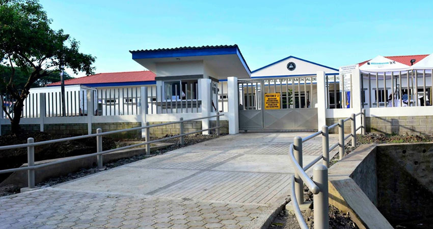 Acusan a conductor de furgón en juzgados de Chinandega. Foto: Cortesía/Radio ABC Stereo Acusan a conductor de furgón en juzgados de Chinandega. Foto: Cortesía/Radio ABC Stereo