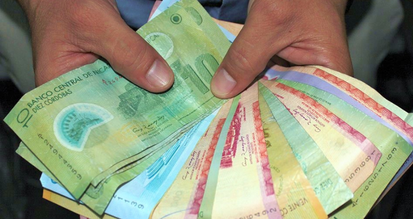 Si el salario anual supera los 100 mil córdobas, queda sujeto a retención de IR. Foto de referencia.