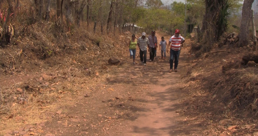 Camino de Las Calabazas hacia El Quebracho. Foto: Juan Fco. Dávila/Radio ABC Stereo Camino de Las Calabazas hacia El Quebracho. Foto: Juan Fco. Dávila/Radio ABC Stereo