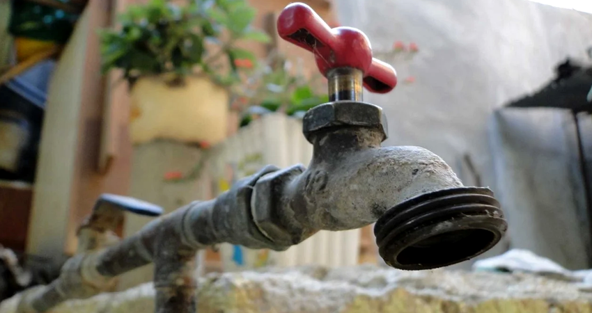 El agua es más importante que la energía eléctrica, considera el ingeniero Eduardo Mendoza. Foto: Imagen de referencia El agua es más importante que la energía eléctrica, considera el ingeniero Eduardo Mendoza. Foto: Imagen de referencia