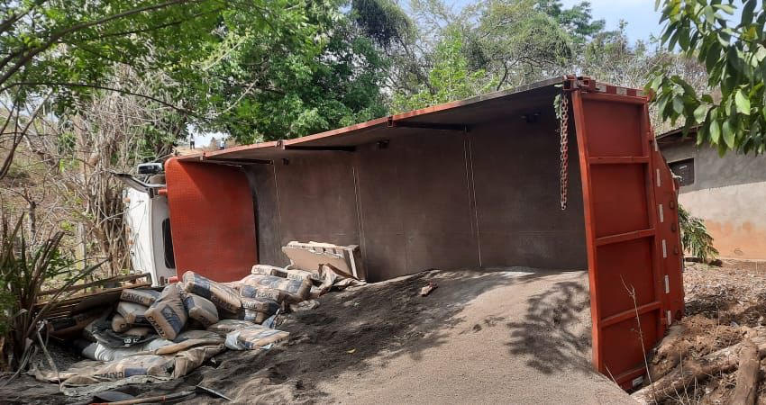 Hubo daños materiales y lesiones leves. Foto: Cortesía/Radio ABC Stereo