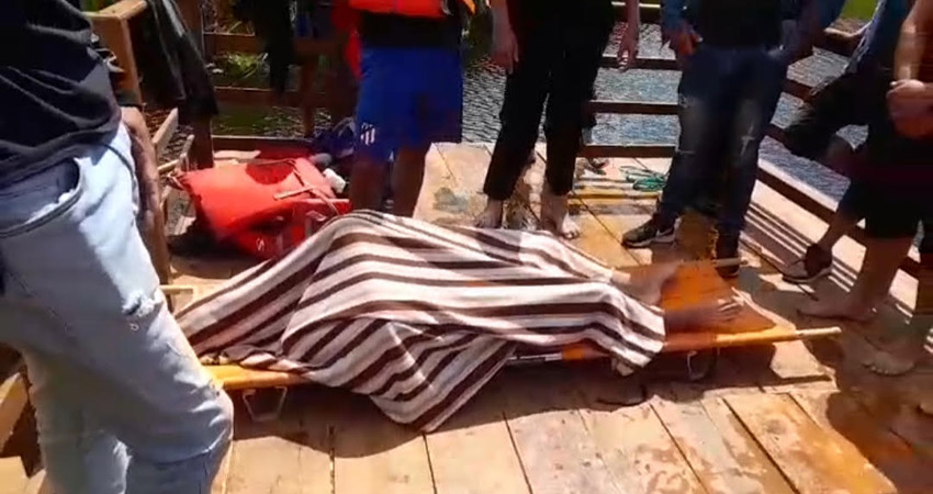 Los cuerpos fueron rescatados por socorristas. Foto: Cortesía/Radio ABC Stereo Los cuerpos fueron rescatados por socorristas. Foto: Cortesía/Radio ABC Stereo