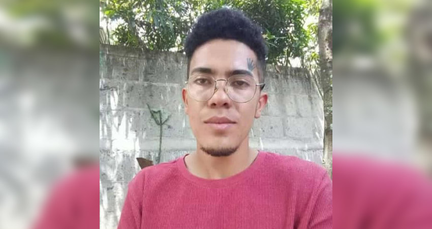La mamá de James Bryan Lanzas Valdivia considera que hubo mano criminal en la muerte de su hijo. Foto: Cortesía/Radio ABC Stereo La mamá de James Bryan Lanzas Valdivia considera que hubo mano criminal en la muerte de su hijo. Foto: Cortesía/Radio ABC Stereo
