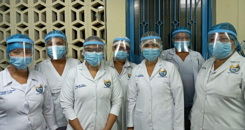 Parte del personal médico que ha recibido donaciones. Foto: Cortesía Parte del personal médico que ha recibido donaciones. Foto: Cortesía