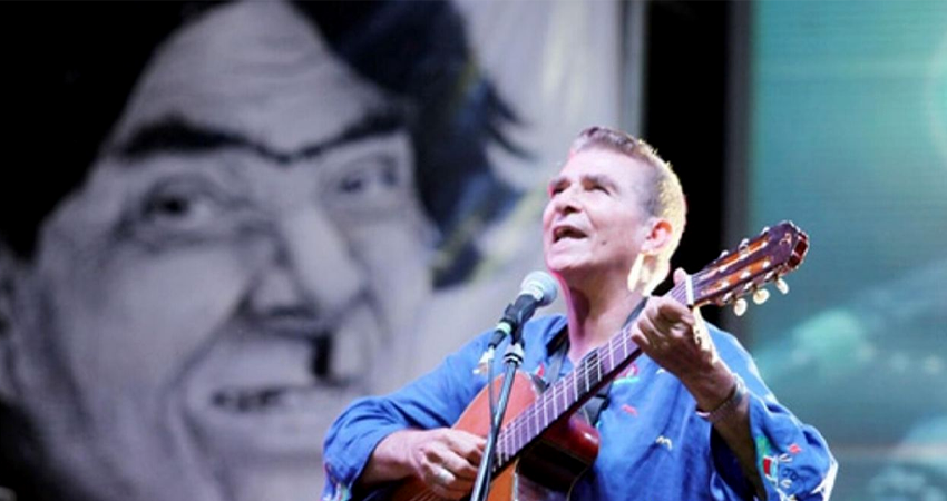 Fallece a los 87 años de edad. Fallece a los 87 años de edad.