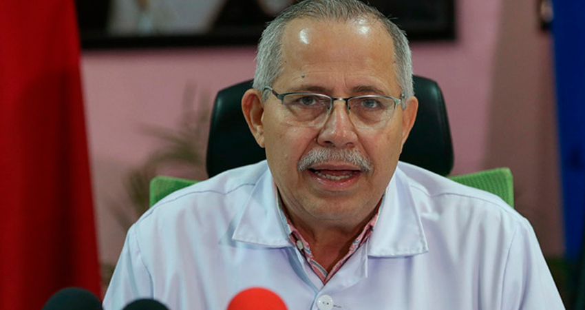 Dr. Carlos Sáenz, secretario Minsa. Foto: 19 Digital Dr. Carlos Sáenz, secretario Minsa. Foto: 19 Digital