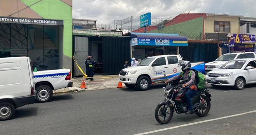 Los policías confirmaron el hallazgo y dieron alerta al Ministerio de Salud. Los policías confirmaron el hallazgo y dieron alerta al Ministerio de Salud.