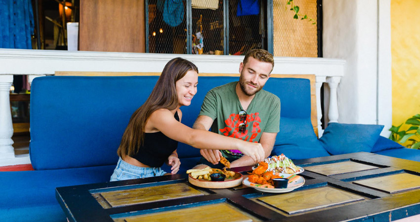 Entre mayo y junio son las mejores fechas para disfrutar de una experiencia única por destinos para visitar en temporada baja. Foto: Selina Hospitality