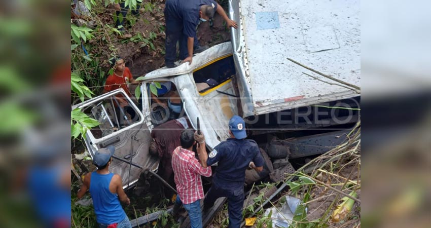 Las víctimas trasladaban agroquímicos hacia Wiwilí, Jinotega. Foto: Cortesía/Radio ABC Stereo Las víctimas trasladaban agroquímicos hacia Wiwilí, Jinotega. Foto: Cortesía/Radio ABC Stereo