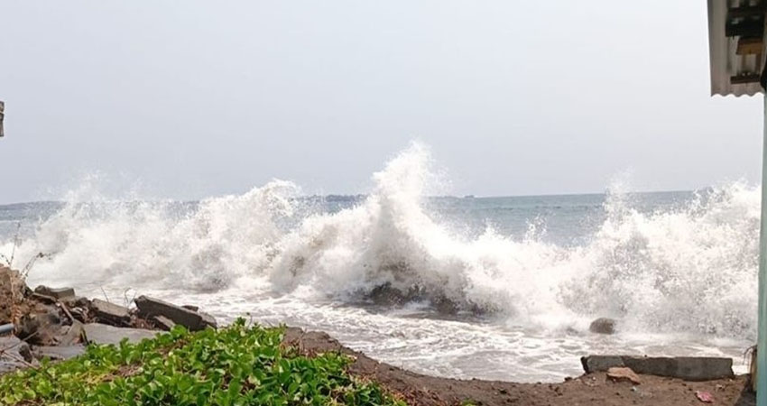 Mareas altas en Corinto, Chinandega.        Foto: Cortesía / Radio ABC Stereo