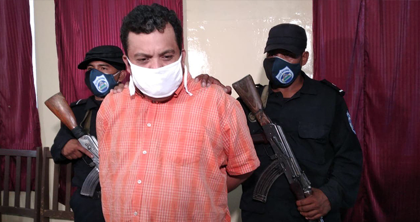 Pedro Salomón Hernández Vásquez huyó del lugar pero fue capturado horas después. Foto: Juan Fco. Dávila/Radio ABC Stereo Pedro Salomón Hernández Vásquez huyó del lugar pero fue capturado horas después. Foto: Juan Fco. Dávila/Radio ABC Stereo