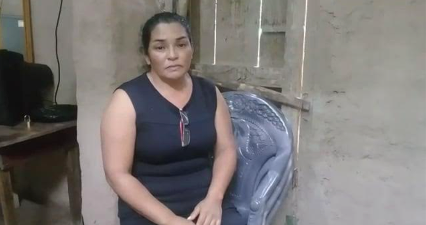 Afirma que su hijo y su expareja quieren sacarla de la propiedad. Foto: Juan Fco Dávila/Radio ABC Stereo Afirma que su hijo y su expareja quieren sacarla de la propiedad. Foto: Juan Fco Dávila/Radio ABC Stereo