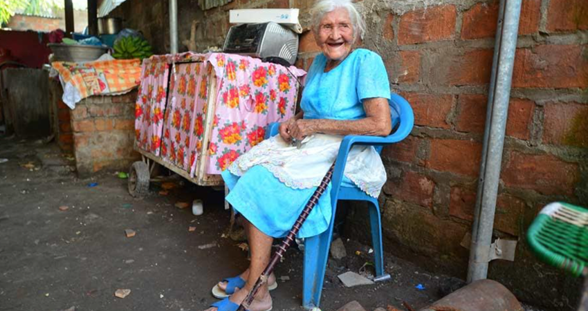 Hoy es Día Mundial de Toma de Conciencia del Abuso y Maltrato en la Vejez. Foto: El Diario de Hoy