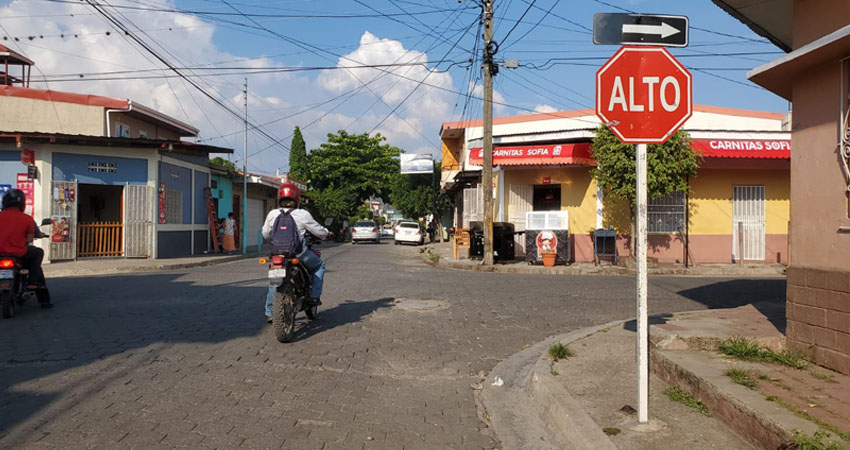 Calle de un solo sentido en Estelí. Foto: José Enrique Ortega/Radio ABC Stereo