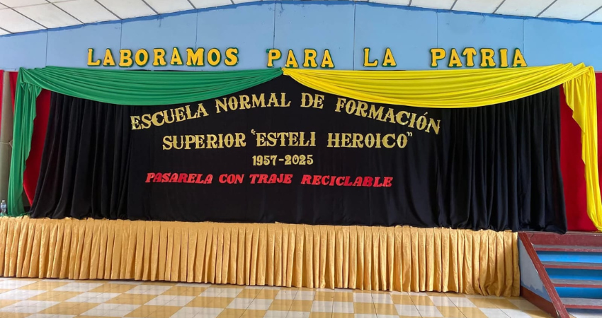 La escuela celebró con un nuevo nombre. Foto: Cortesía La escuela celebró con un nuevo nombre. Foto: Cortesía