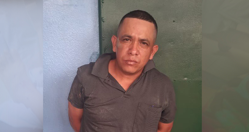 El señalado fue entregado a la policía. Foto: Juan Fco. Dávila/Radio ABC Stereo El señalado fue entregado a la policía. Foto: Juan Fco. Dávila/Radio ABC Stereo