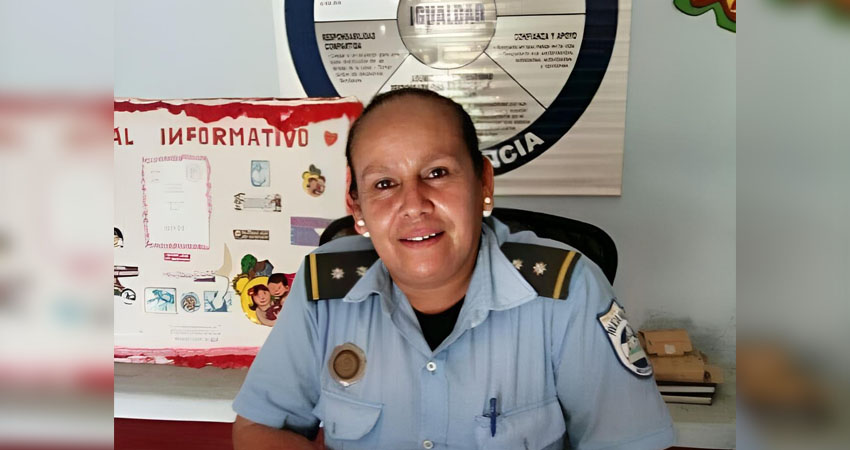 Desde sus primeros años de labores atendió los casos de violencia contra la mujer. Foto: Cortesía/Radio ABC Stereo