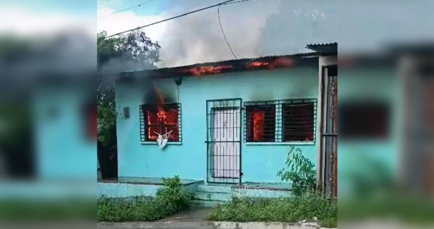 Todos los enseres de la vivienda fueron consumidos por las llamas. Foto: Cortesía/Radio ABC Stereo Todos los enseres de la vivienda fueron consumidos por las llamas. Foto: Cortesía/Radio ABC Stereo